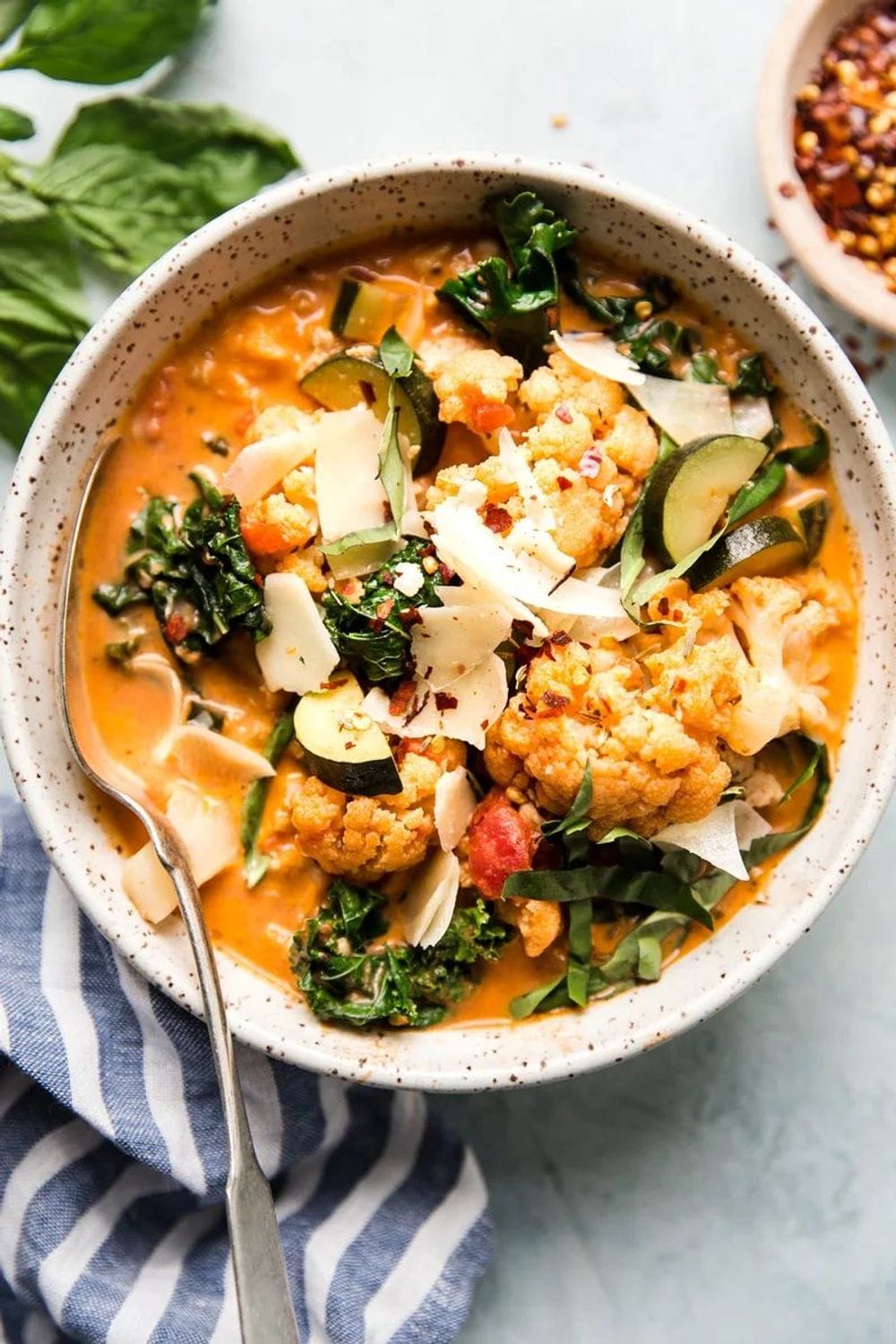 Creamy Tomato Soup with Chicken and Vegetables