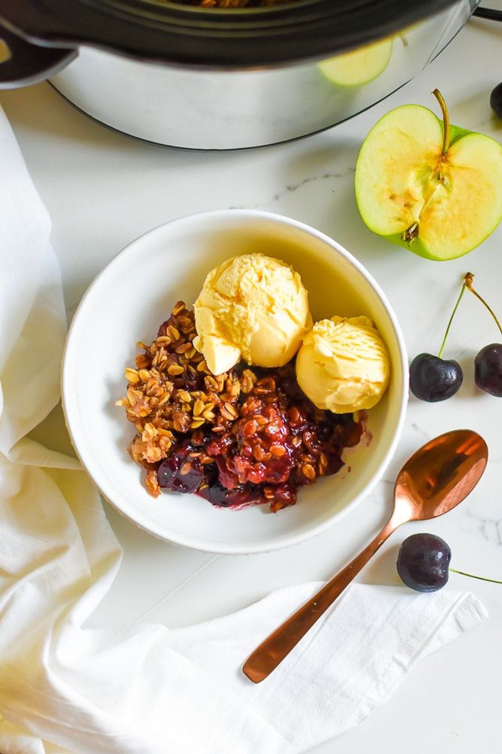 Slow Cooker Easy Apple Cherry Crisp