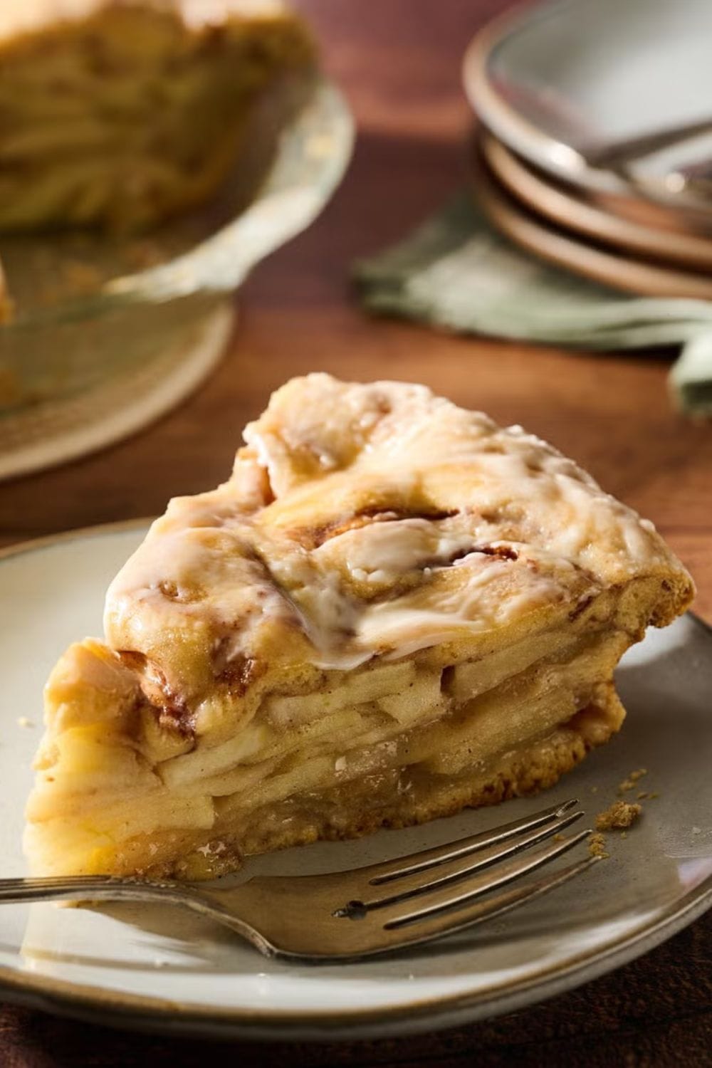 Cinnamon Roll Apple Pie