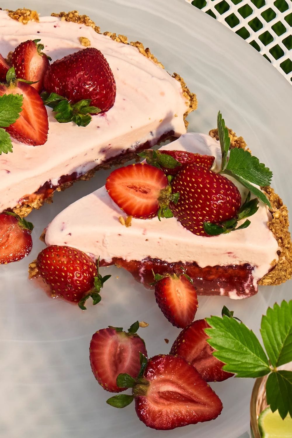 Strawberry-Pretzel Ice Cream Pie